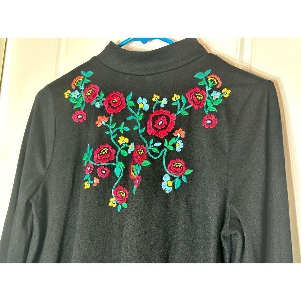 Ann Taylor Loft black long sleeve embroidered top size S